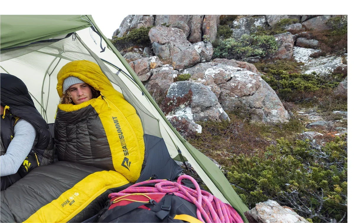 Sea to Summit Spark Sleeping Bags - Minimum Weight, Maximum Warmth Outside Sports