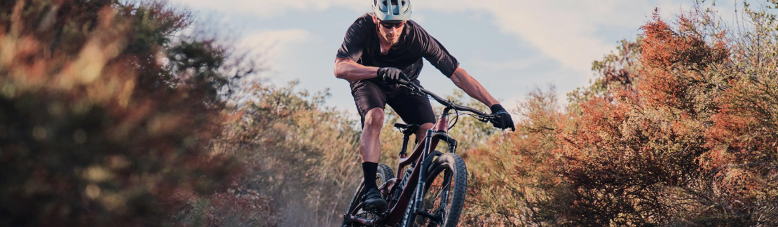 Yeow - Giant Mountain Bikes Have Landed at Outside Sports Outside Sports