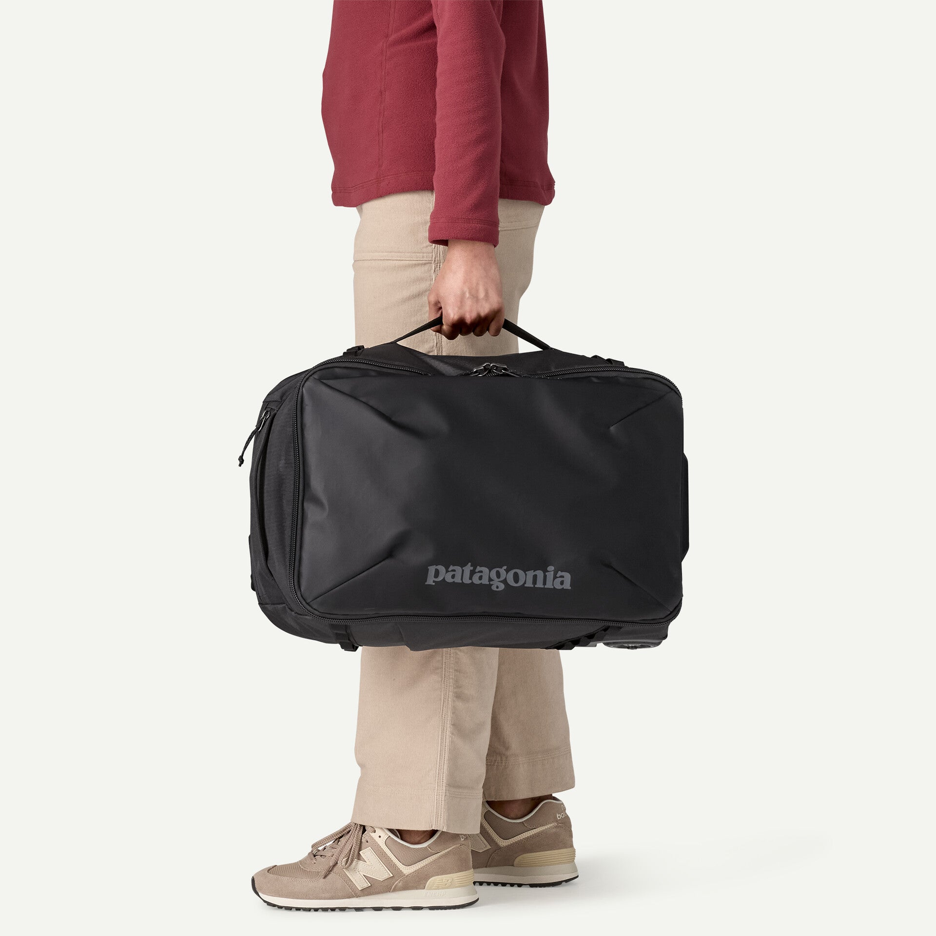 Patagonia Black Hole MLC Wheelie