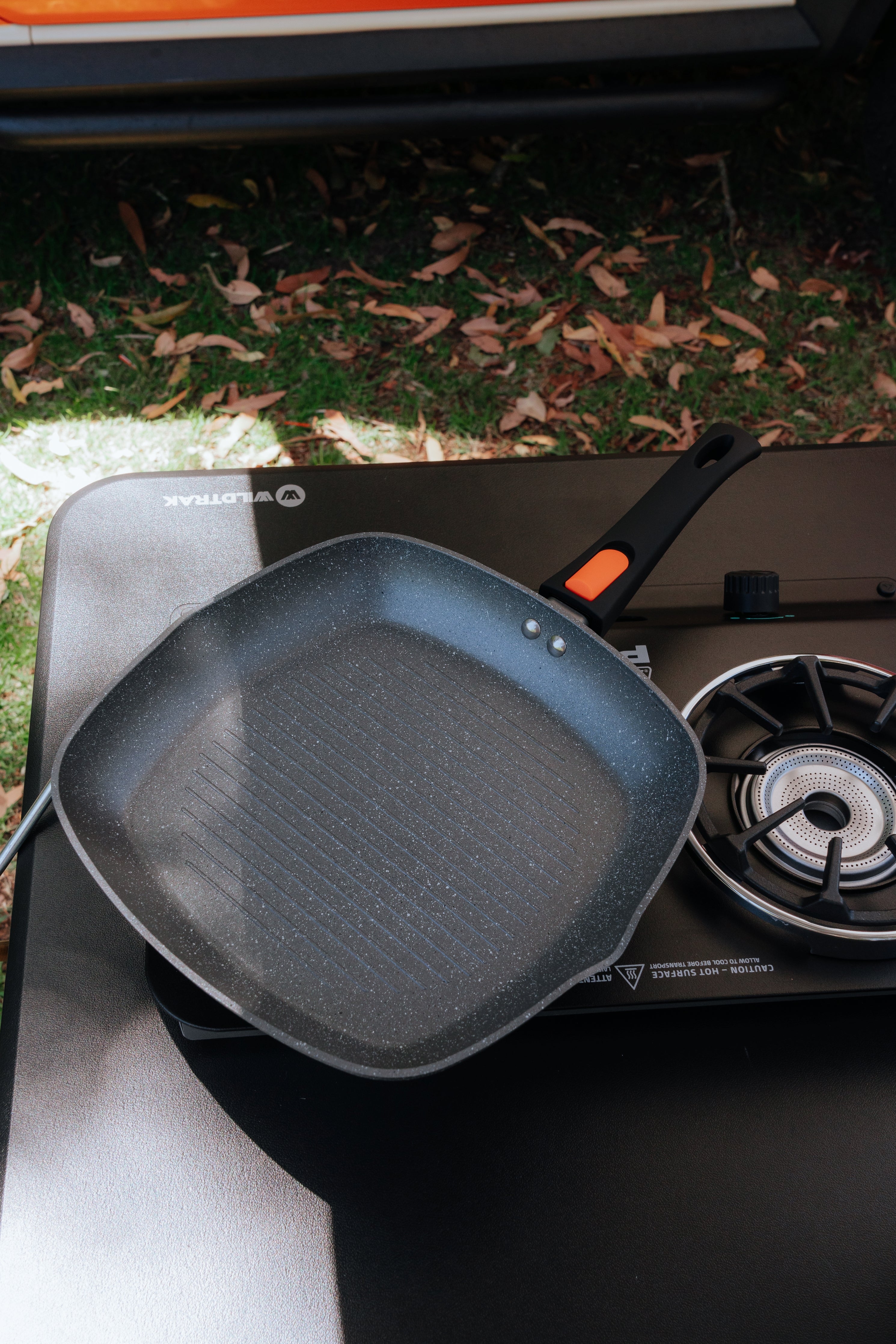 Wildtrak Compact Grill Pan - Non stick - Detachable handle