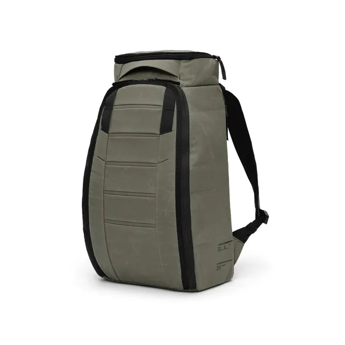DB Hugger 25L Backpack