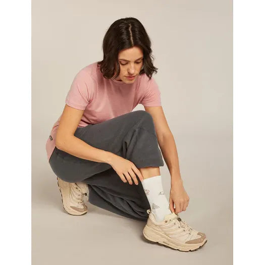 Icebreaker Women's Merino Lifestyle Ultralight Crew Camp Essentials Sock