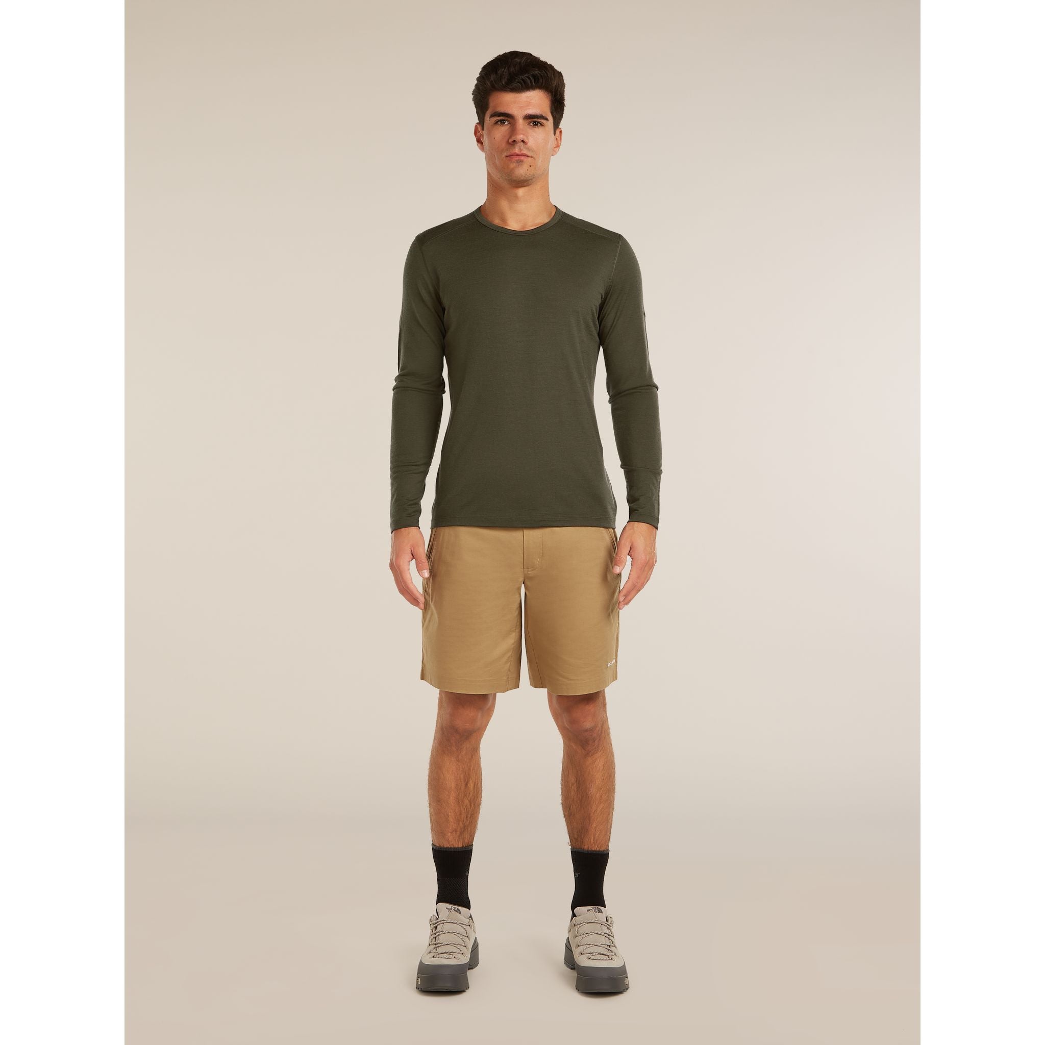 Icebreaker Men's 200 Oasis Long Sleeve Crewe Thermal Top