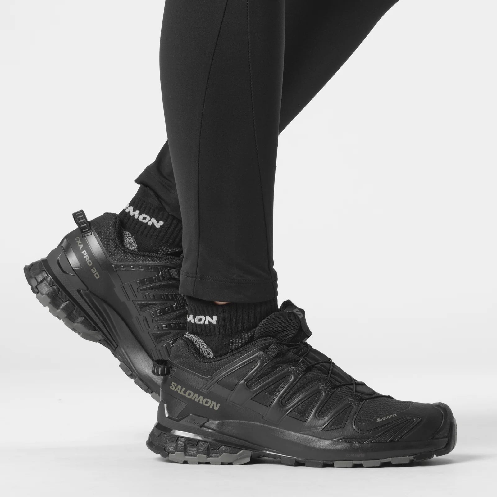 Salomon Women's XA Pro 3D V9 Gore-Tex Black/Phantom/Pewter