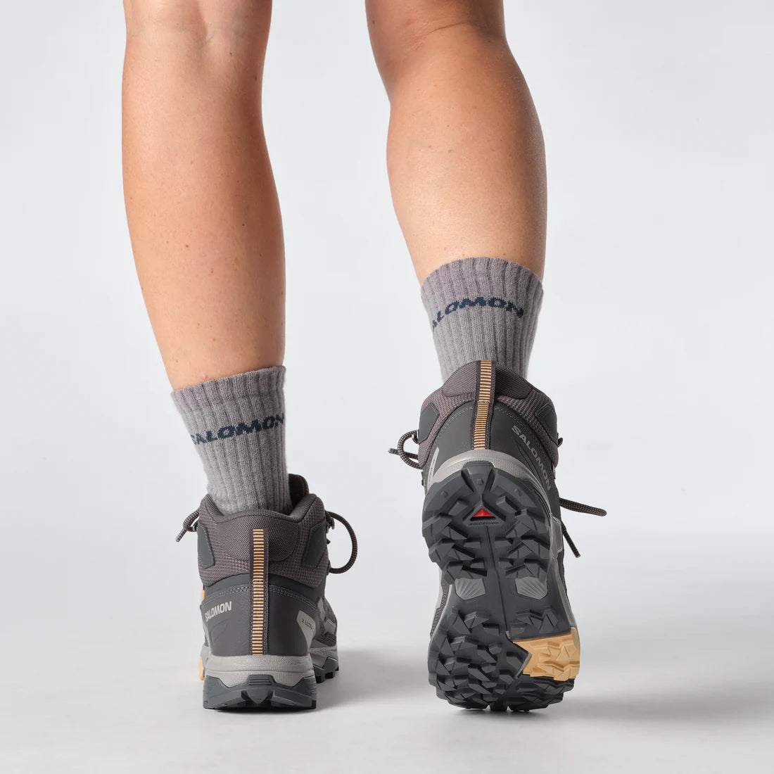 Salomon Women's X Ultra 5 Mid Gore-Tex Hiking Boots