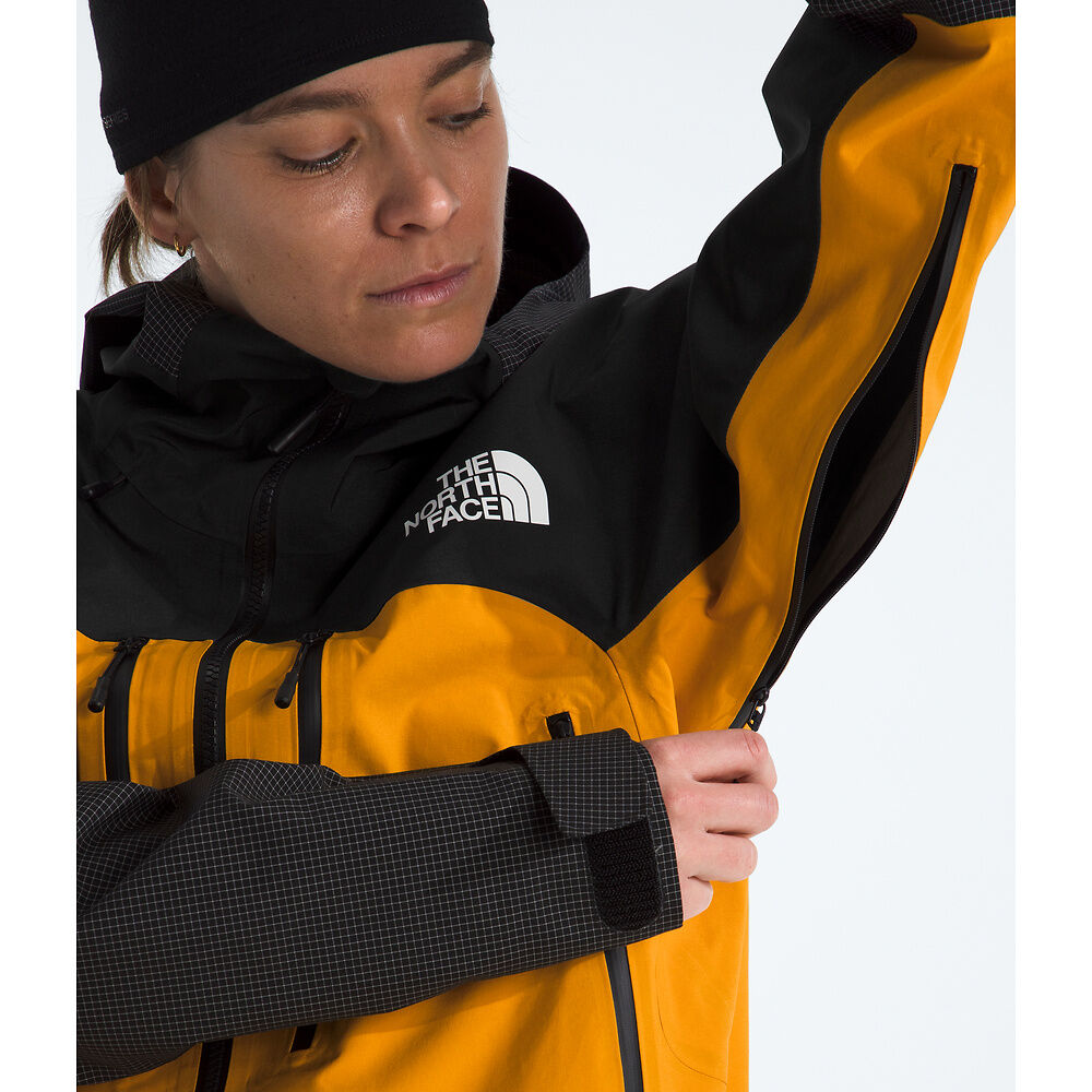 The North Face Women's Summit Mountain Gore-Tex Jacket