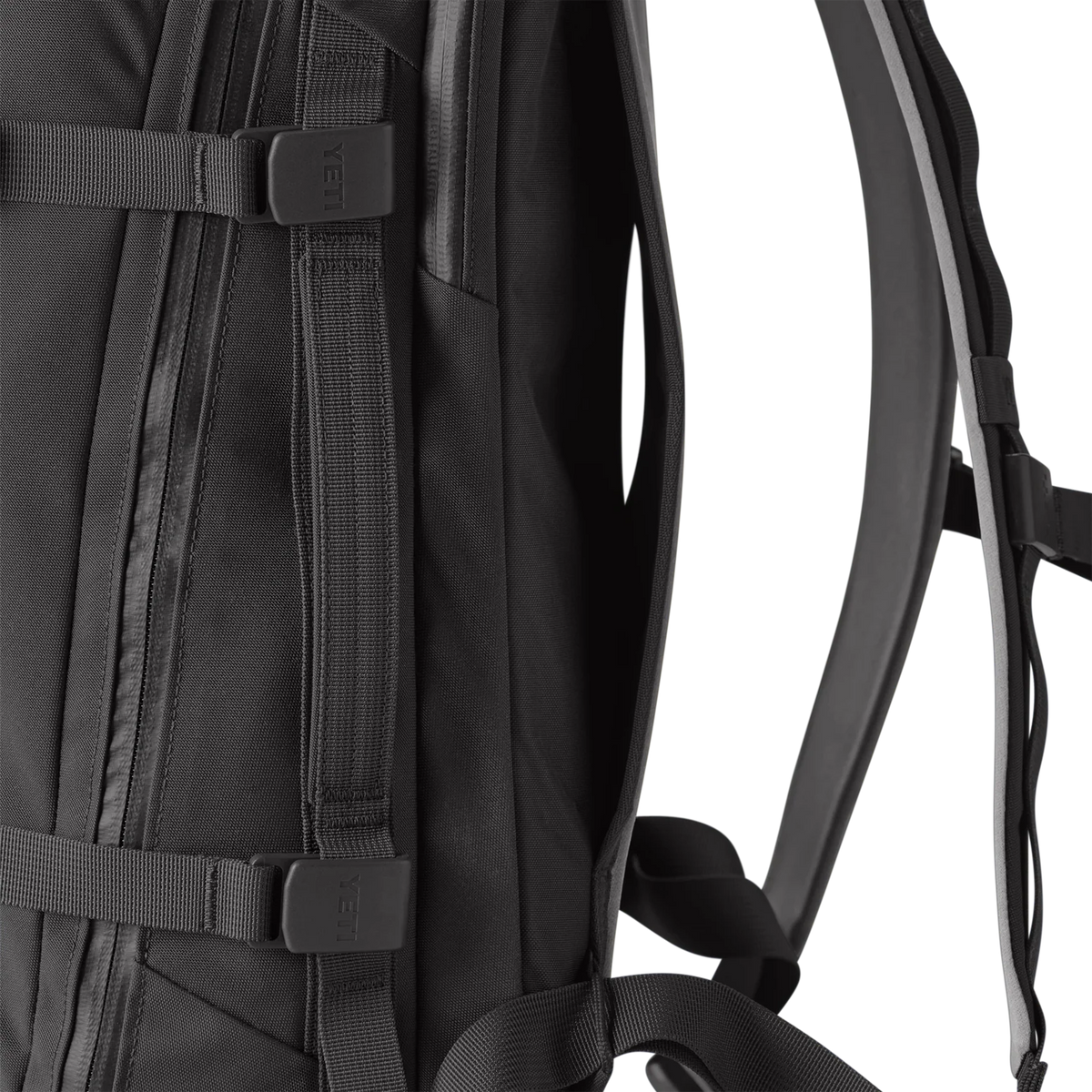YETI Crossroads 27L Backpack