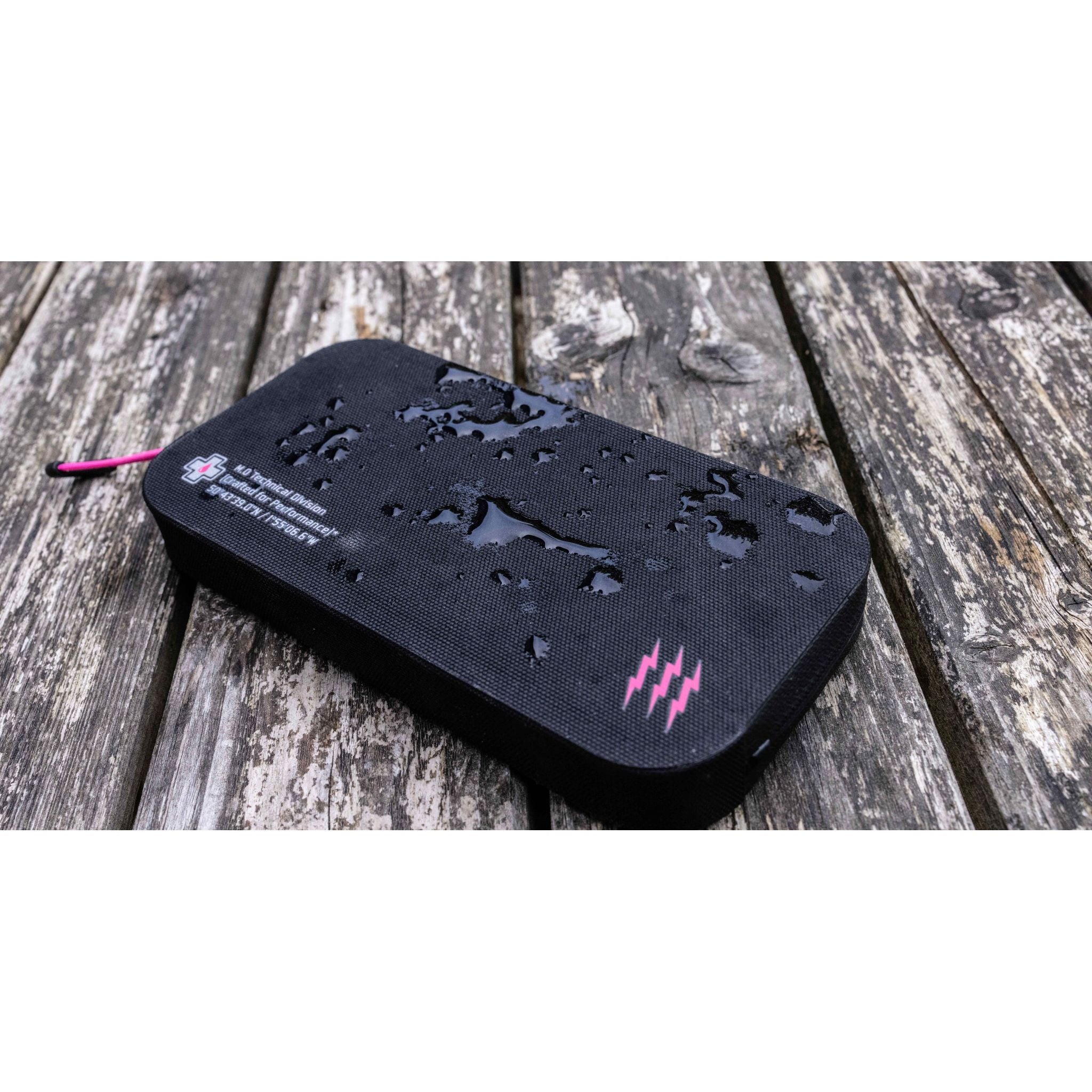 Muc Off Waterproof Essentials Case