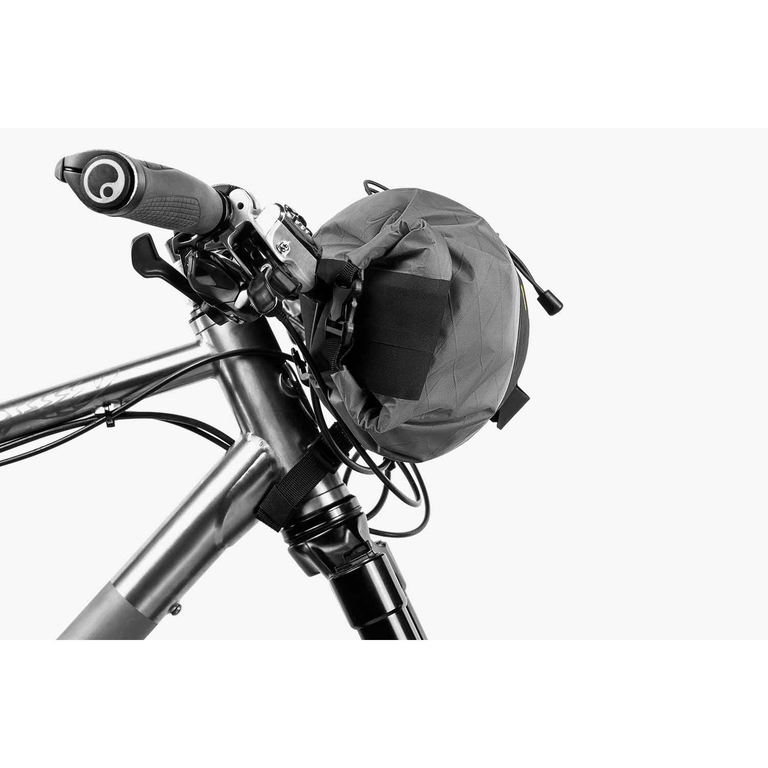 Apidura Backcountry Handlebar Pack (7L)