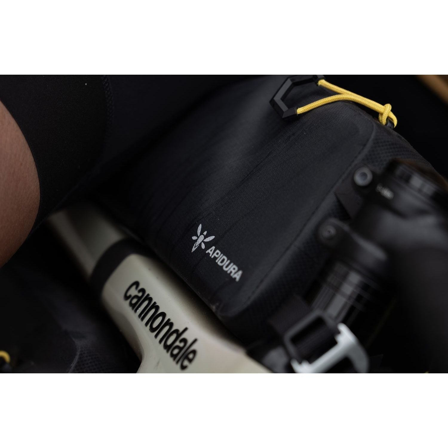 Apidura Expedition Bolt-On Top Tube Pack