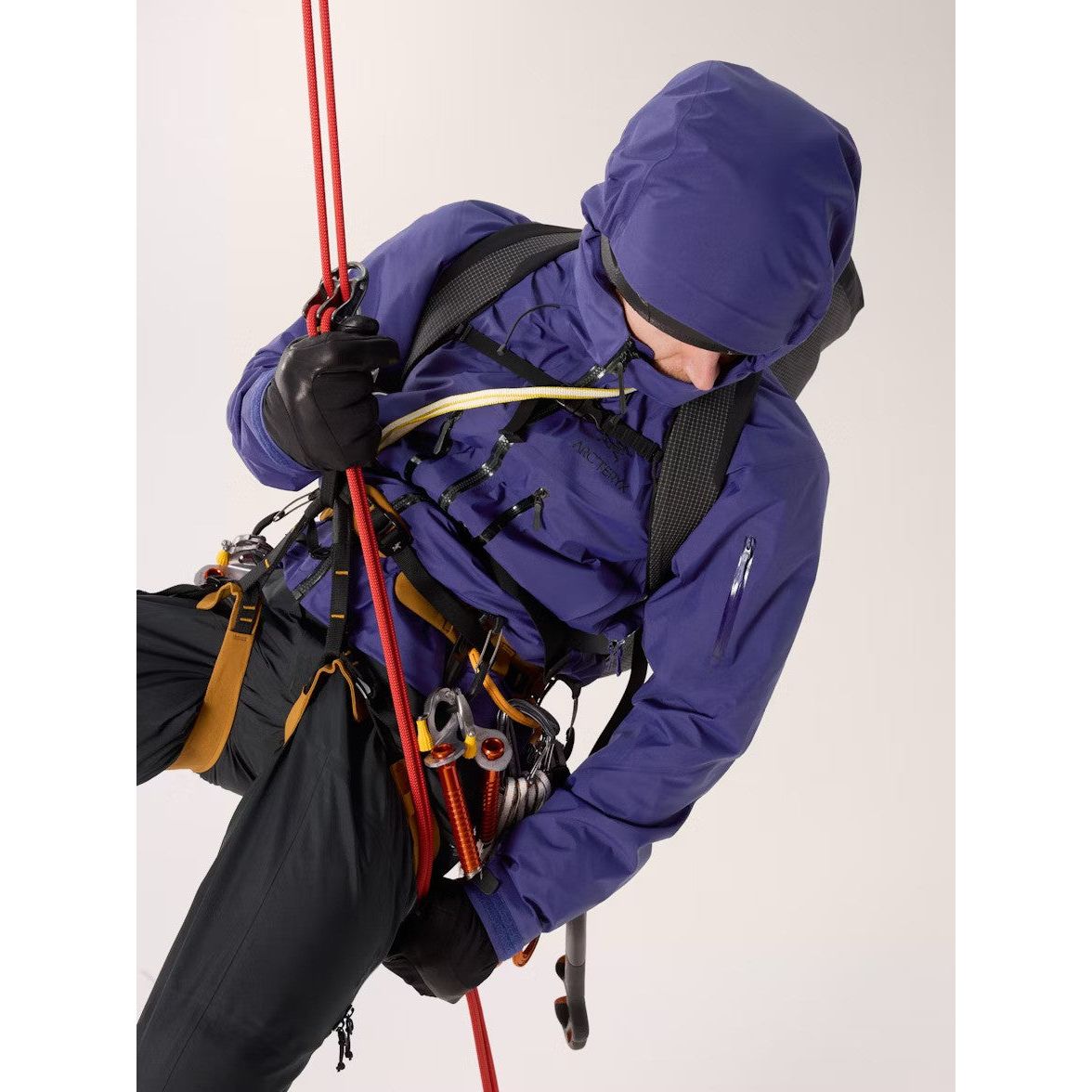 Arc'teryx Men's Alpha SV Jacket