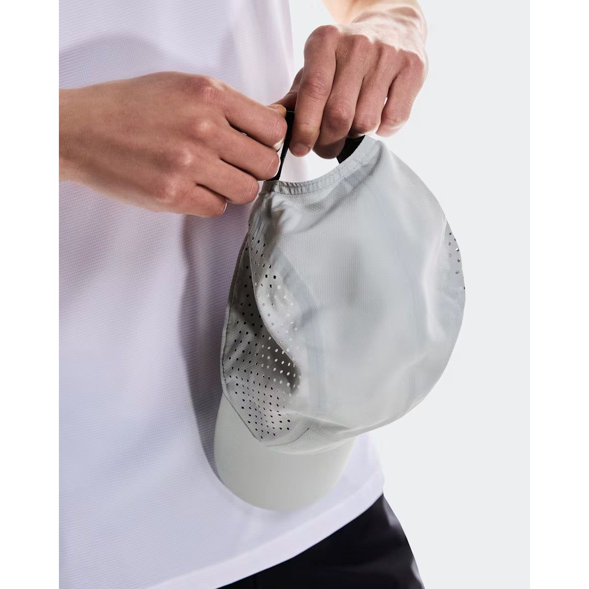 On Running Lightweight Cap