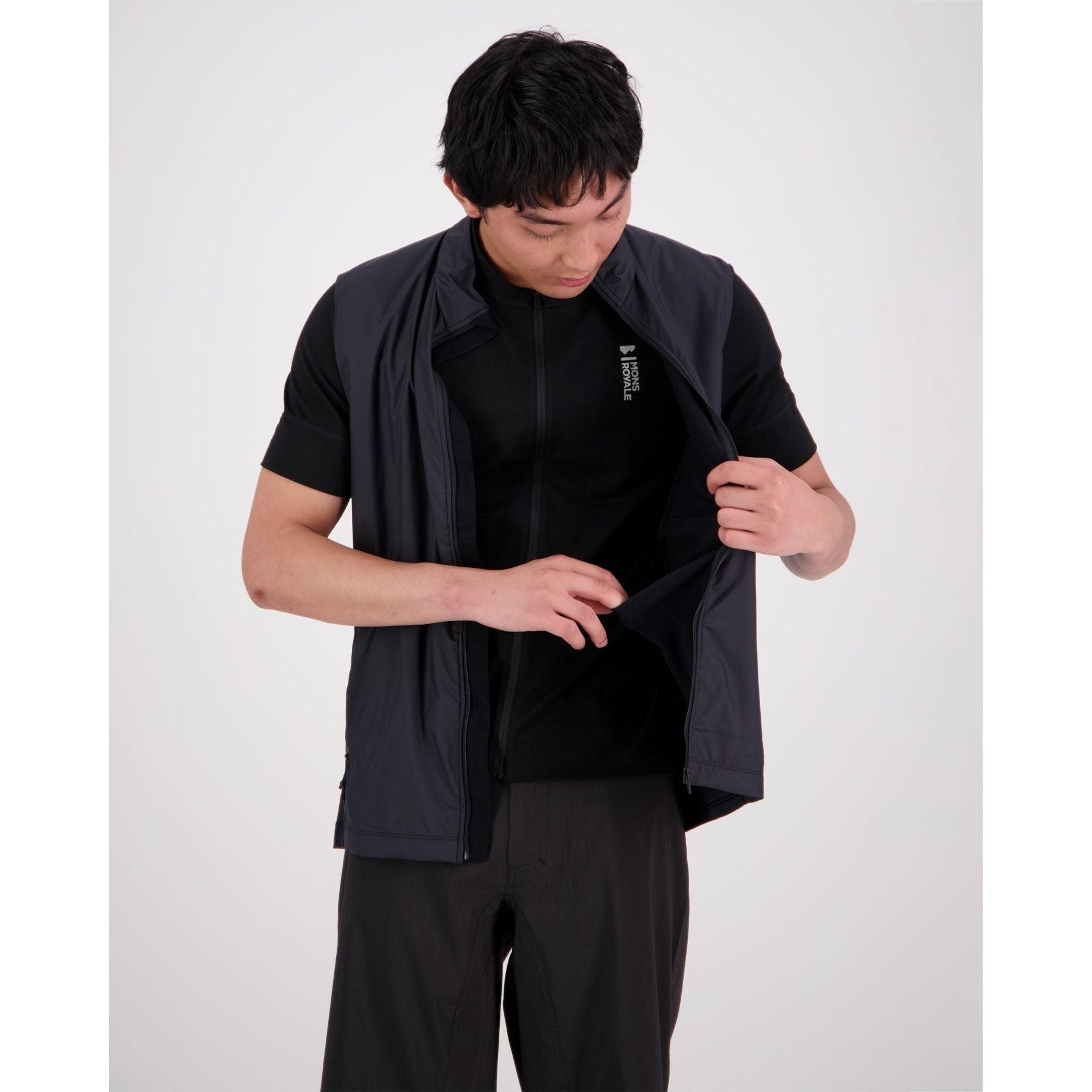 Mons Royale Redwood Wind Vest <span style="background-color:rgb(246,247,248);color:rgb(28,30,33);"> Windbreakers </span>