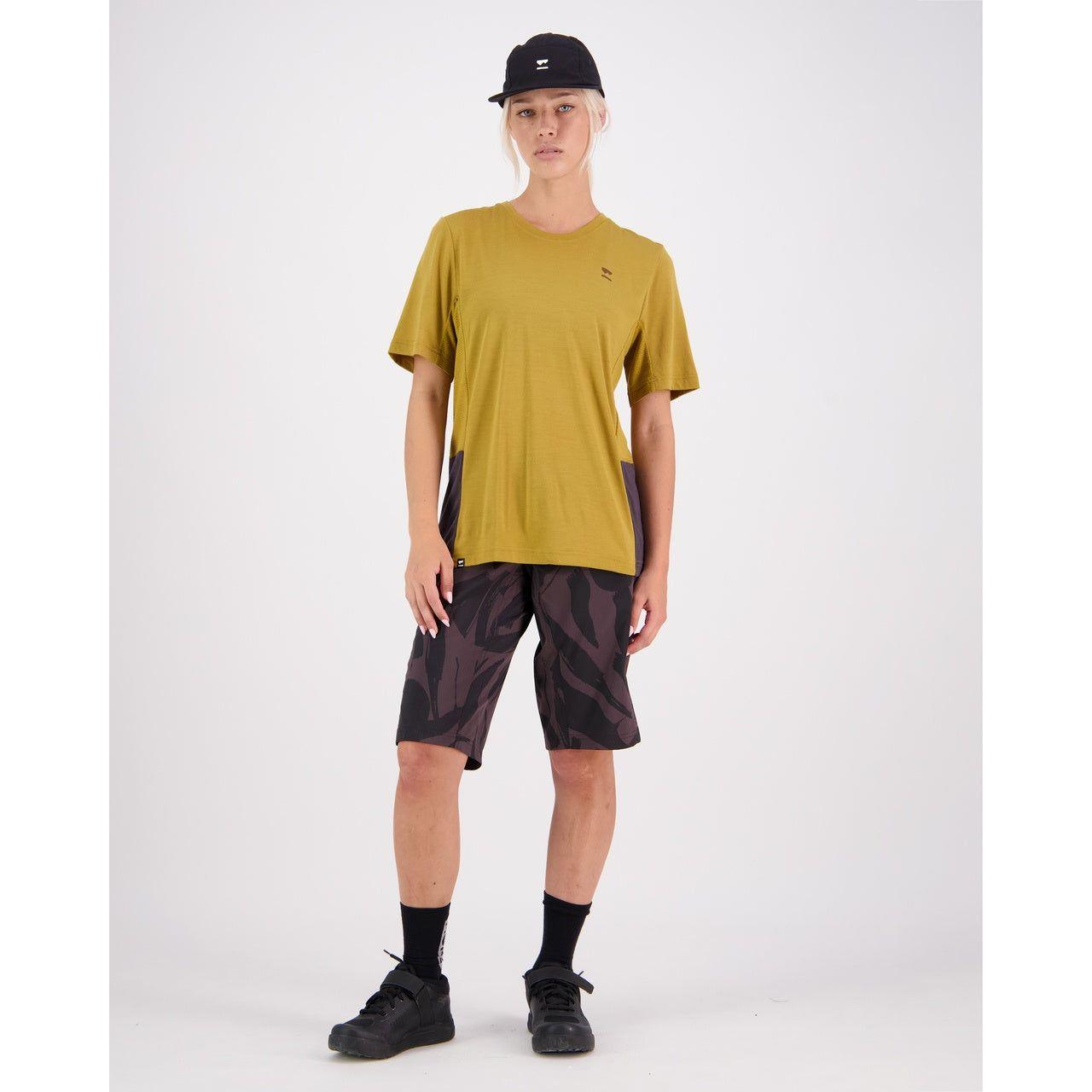 Mons Royale Women's Tarn Merino Shift Tee <span style="background-color:rgb(246,247,248);color:rgb(28,30,33);"> T-Shirts and Tanks </span>