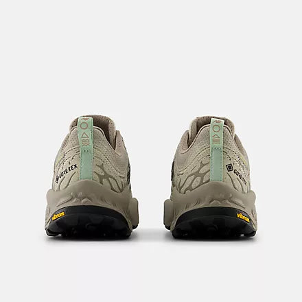 New Balance Women's Fresh Foam Hierro V8 Gore-Tex (D) Wide Timberwolf