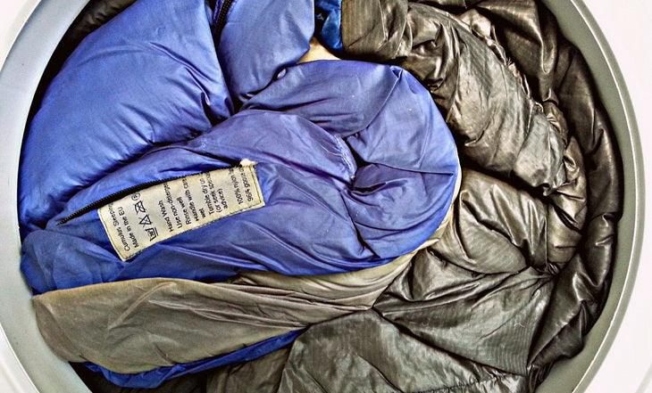 How To Wash A Down & Synthetic Sleeping Bag Outside Sports