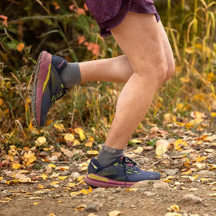 Injinji Women's Trail Midweight Mini Crew Running Socks