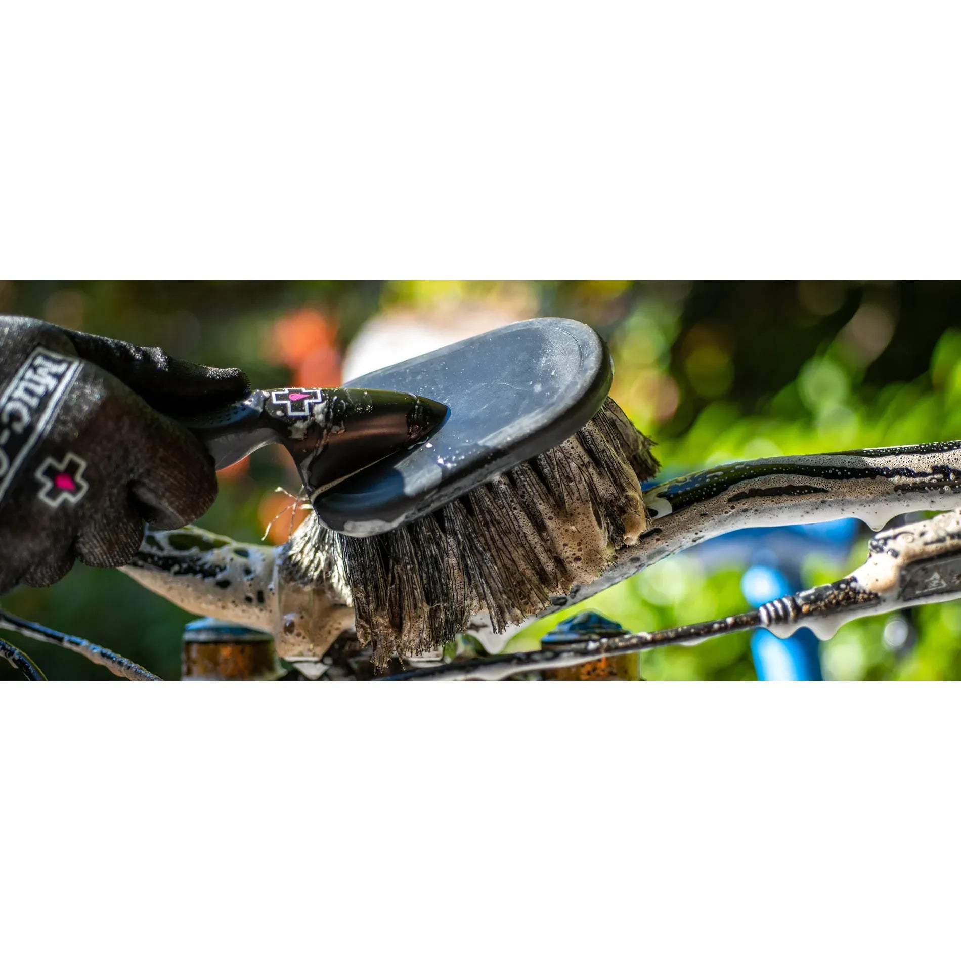 Muc Off Bicycle Cleaning 8 in 1 Kit