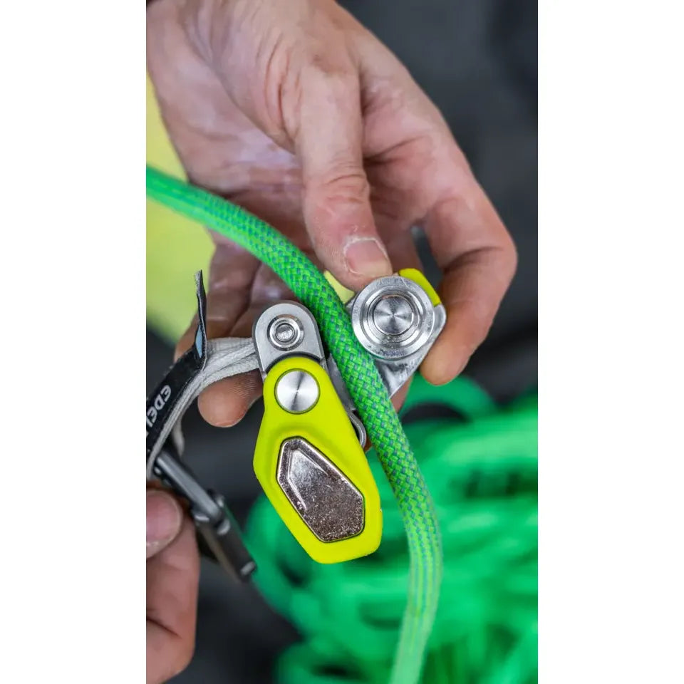 Edelrid Ohmega Belay Device