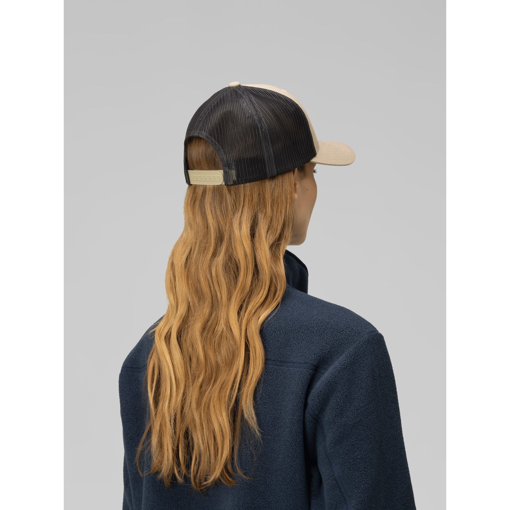 Norrona /29 snap back trucker mesh Cap