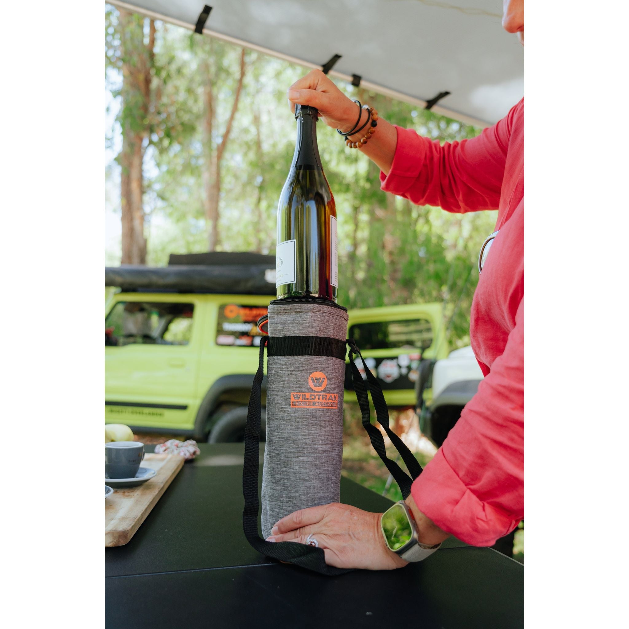 Wildtrak 1.5l Camping 32x10cm Dia Wine Cooler Bag
