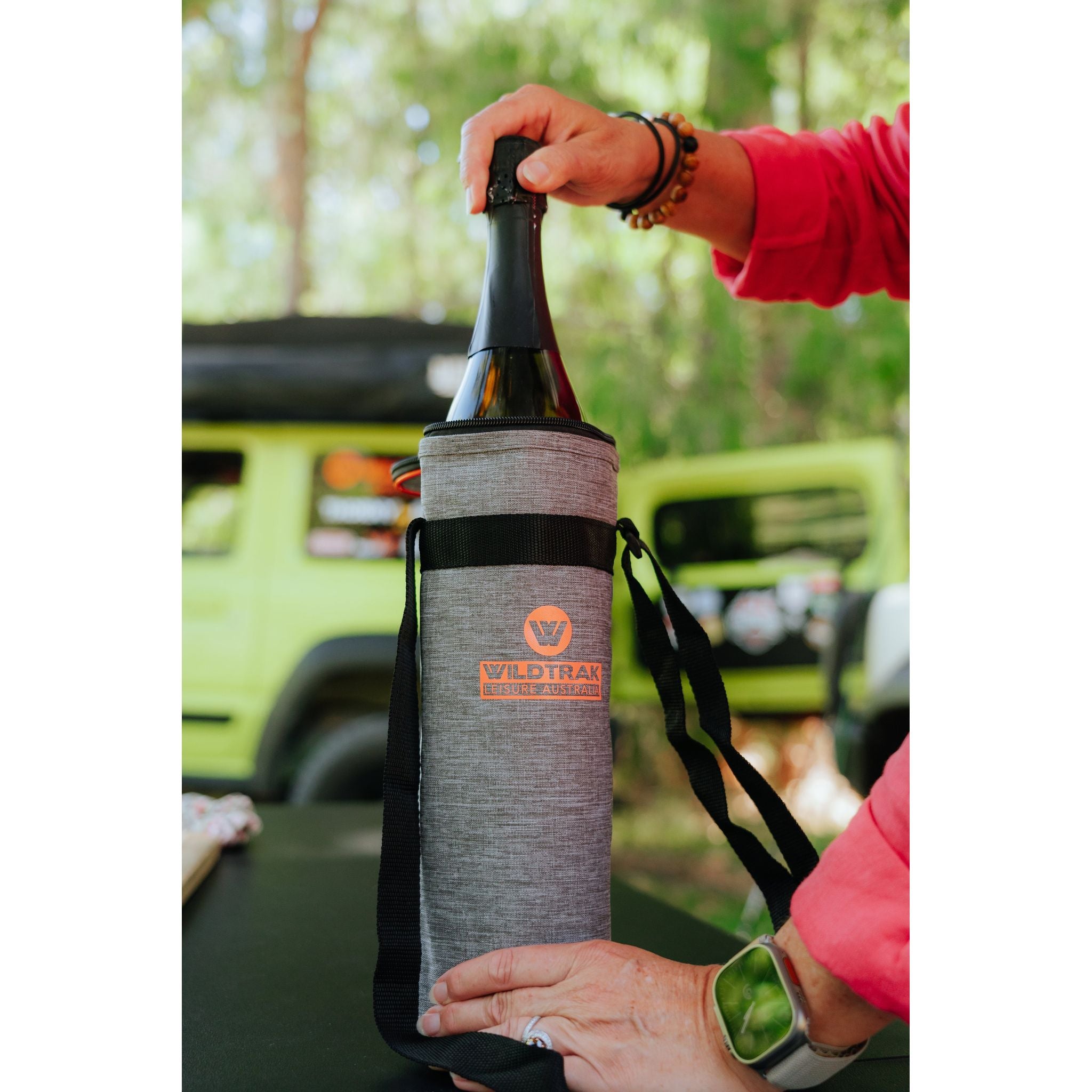 Wildtrak 1.5l Camping 32x10cm Dia Wine Cooler Bag