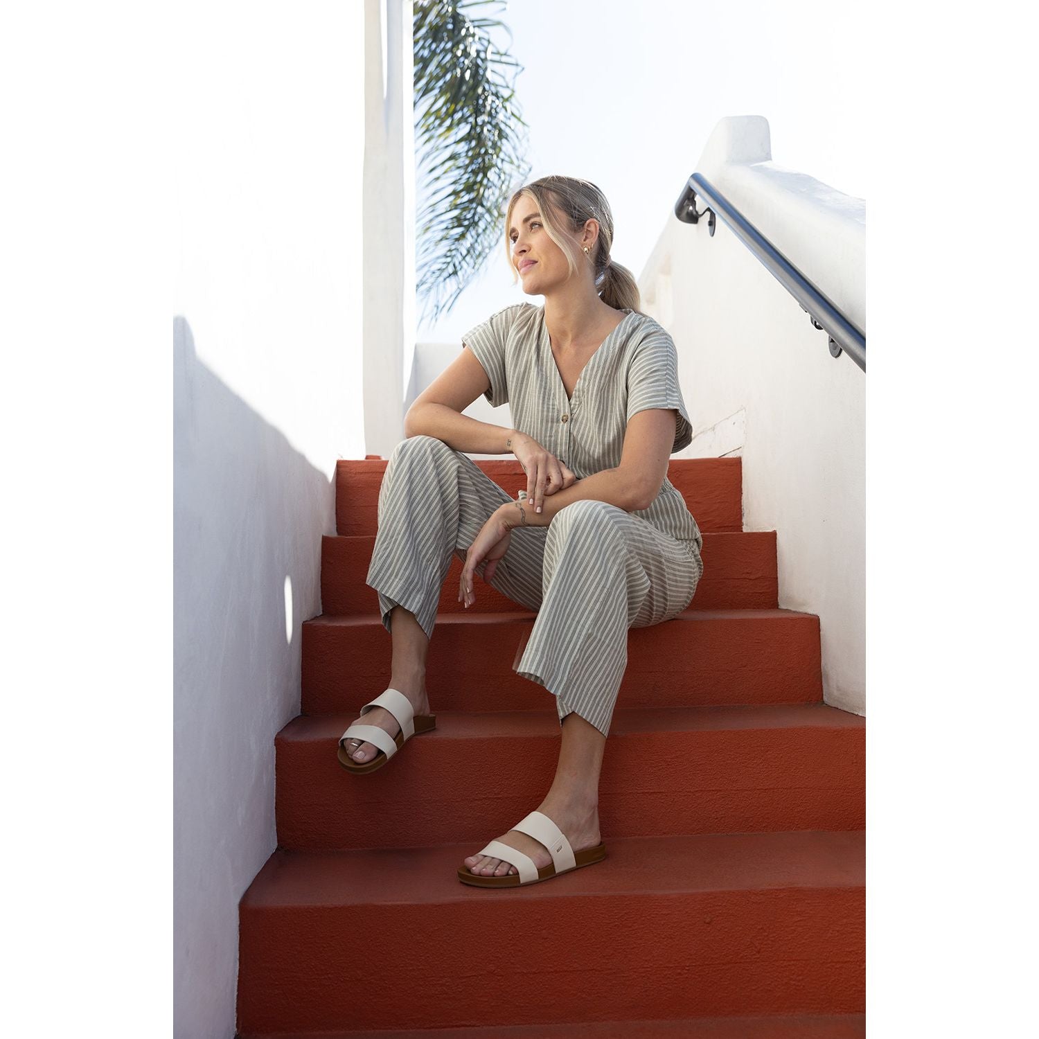 Reef Women's Cushion Vista Sandals