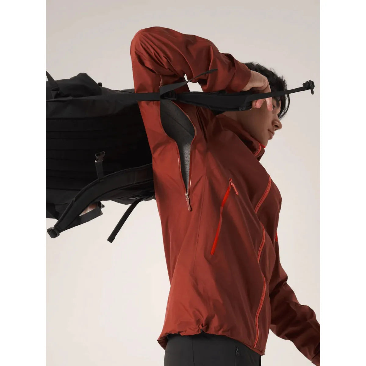 Arc'teryx Men's Beta SL Jacket