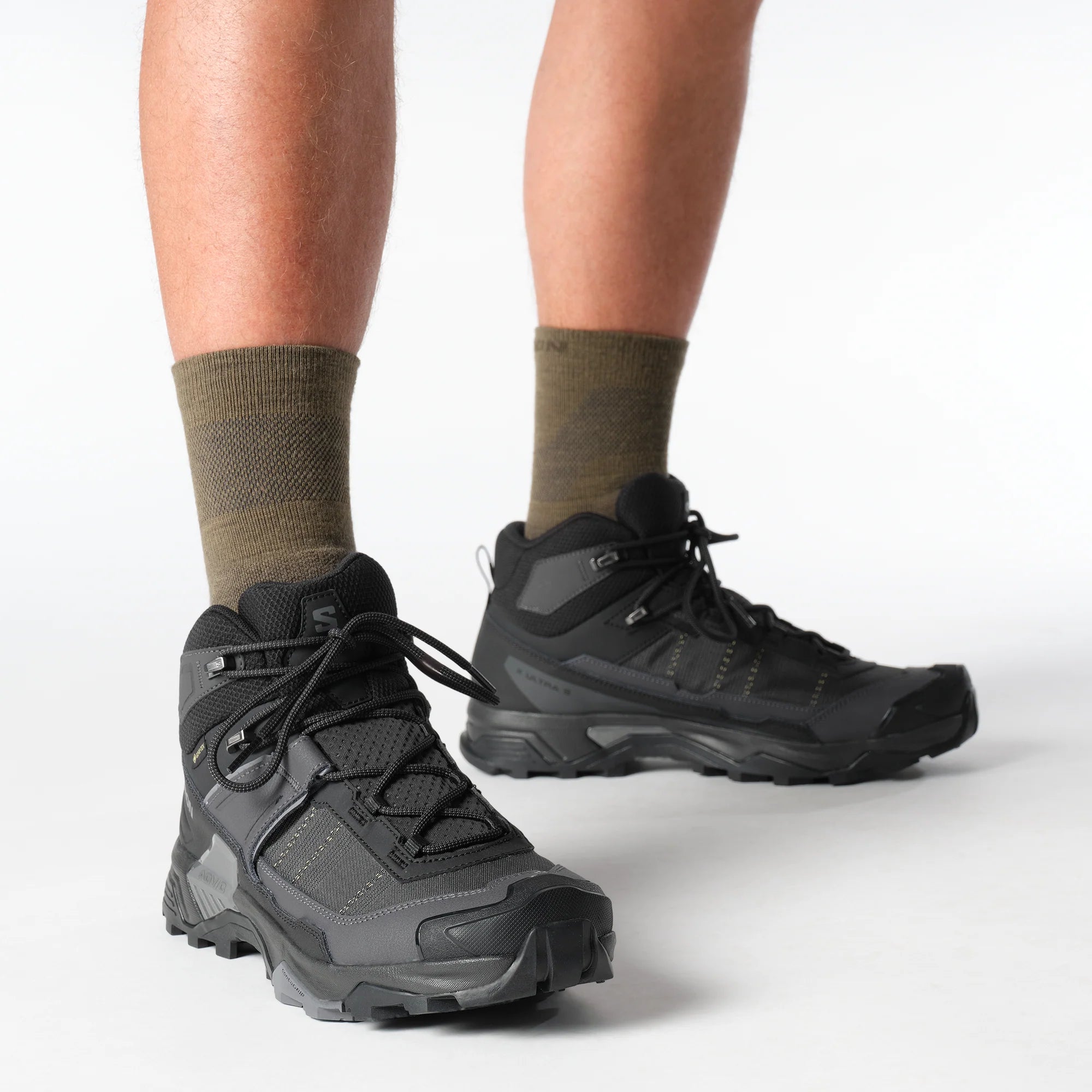 Salomon Men's X Ultra 5 Mid Gore-Tex Hiking Boots