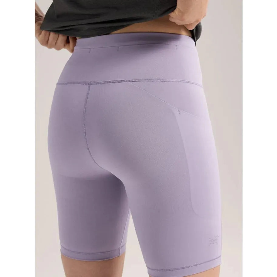 Arc'teryx  Women's Essent High-Rise Short 8"
