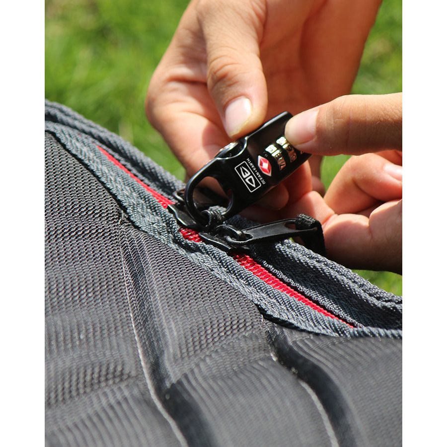 Ocean+Earth Travel Lock