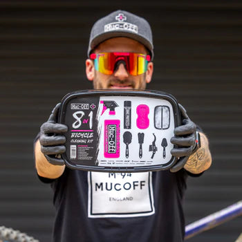 Muc Off Bicycle Cleaning 8 in 1 Kit