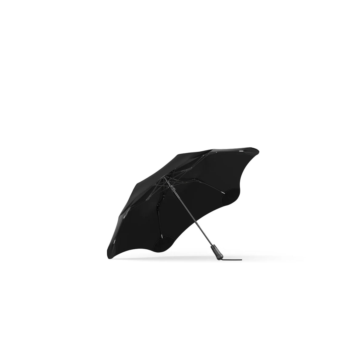 Blunt Metro Umbrella Umbrellas Outside Sports