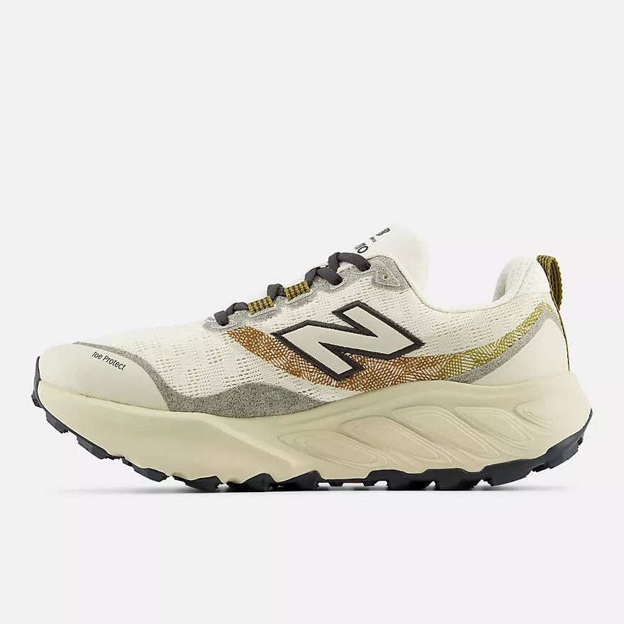 New Balance Men's FreshFoam Hierro V9 Wide (2E) Trail Running Shoes