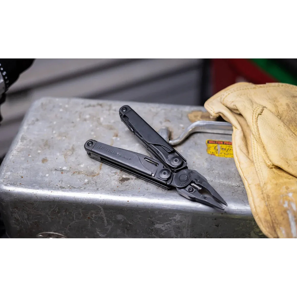 Leatherman Surge Multi-Tool